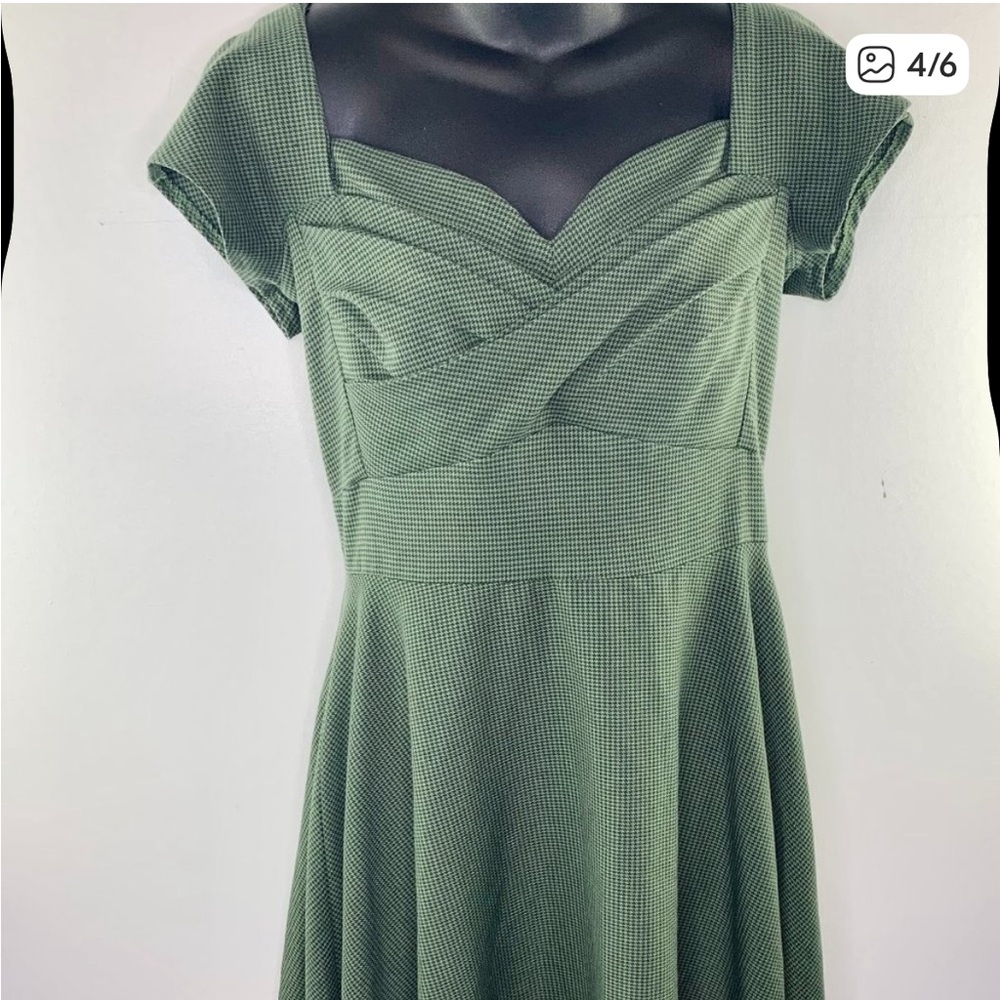 Stop staring Ladies XL Green Plaid SweetHeart Dress